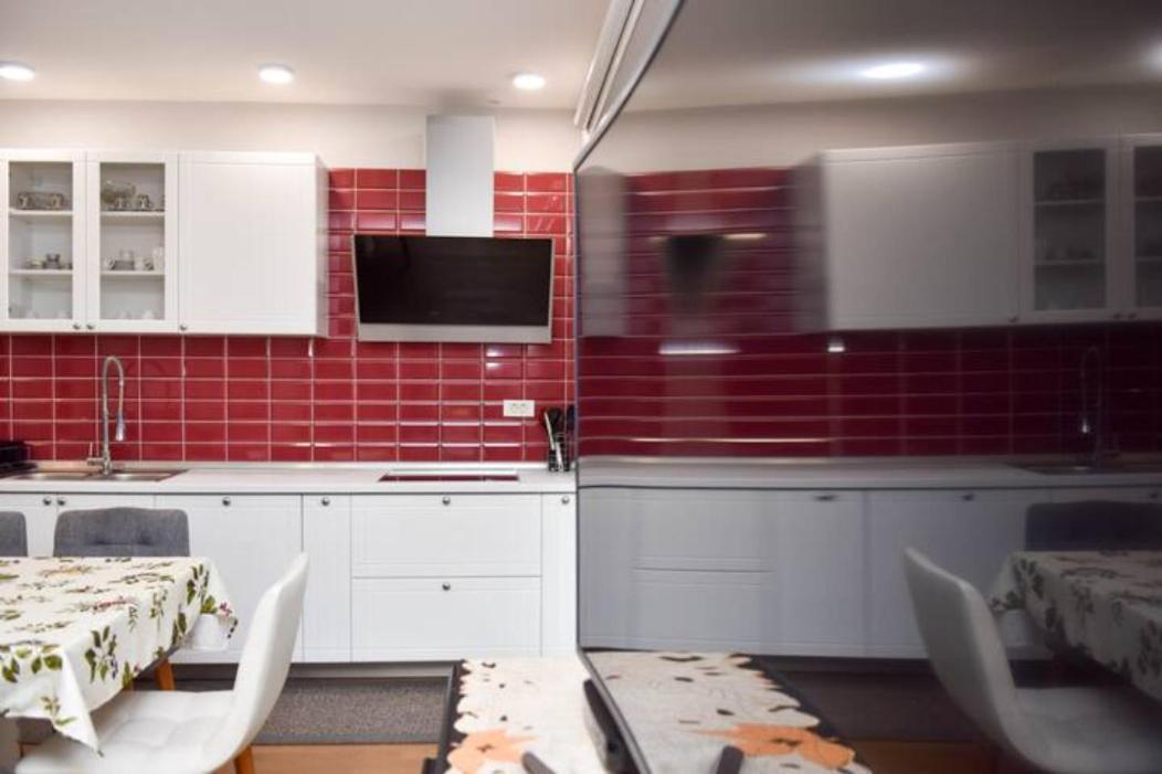 Apartament 2Bdr Apt With Cathedral View - Excellent Location Sarajewo Zewnętrze zdjęcie